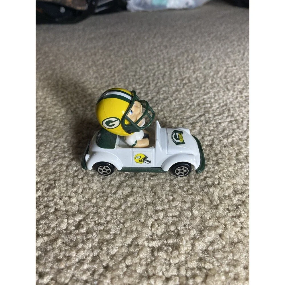 Vintage Ertl Green Bay Packer Die-Cast Goaline Bopper Car Bobblehead NFL ~3.25”